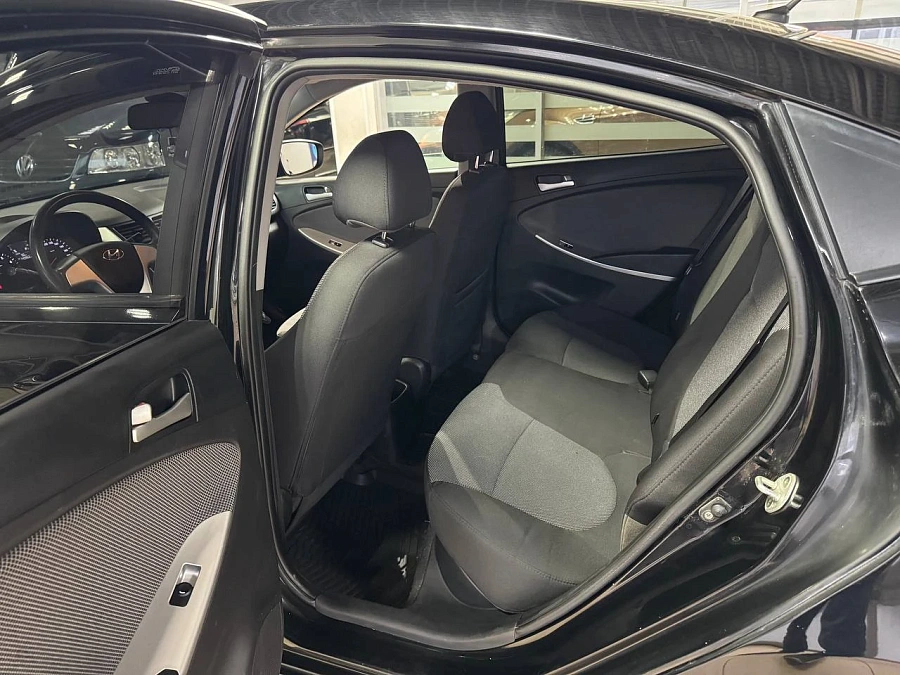 Hyundai Solaris, 2013г., передний привод, механика