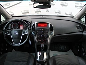 Opel Astra, 2011г., передний привод, автомат