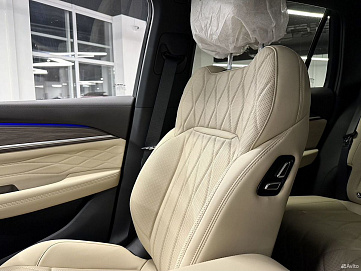 Geely Monjaro, 2024г, передний привод, автомат