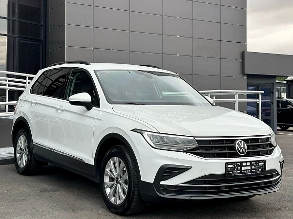 Volkswagen Tiguan, 2021г., полный привод, робот