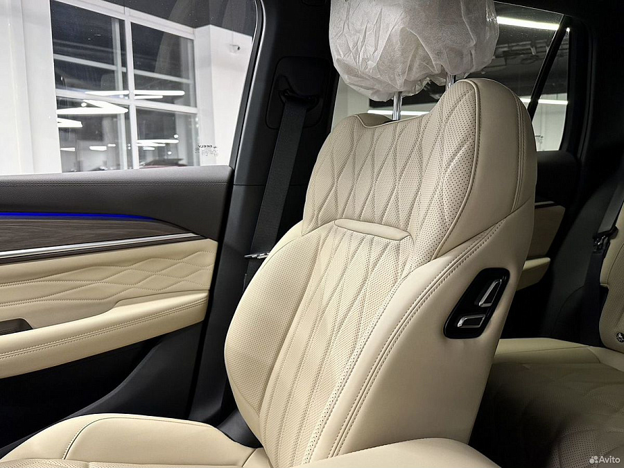 Geely Monjaro, 2024г., передний привод, автомат