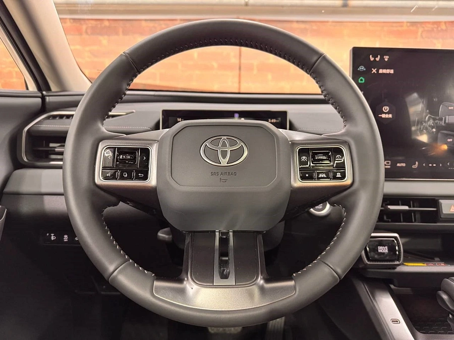 Toyota RAV4, 2025г., полный привод, вариатор