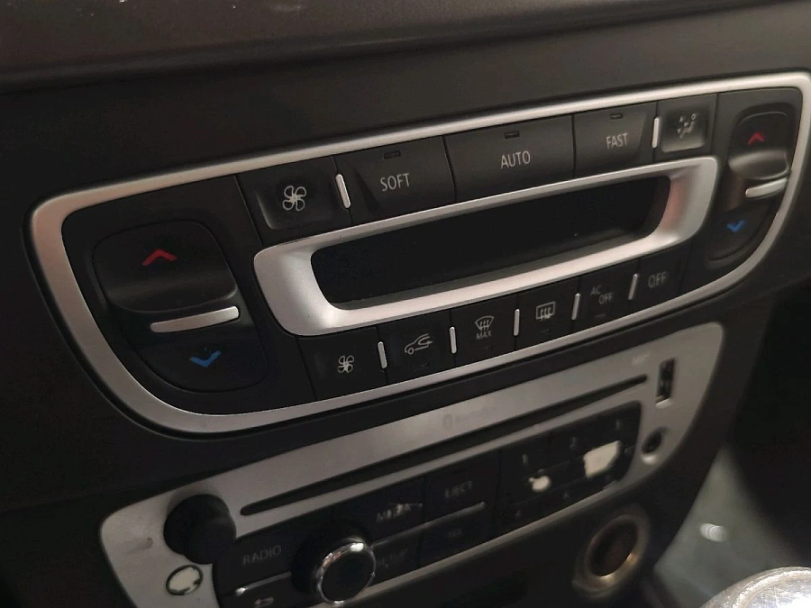 Renault Fluence, 2013г., передний привод, вариатор