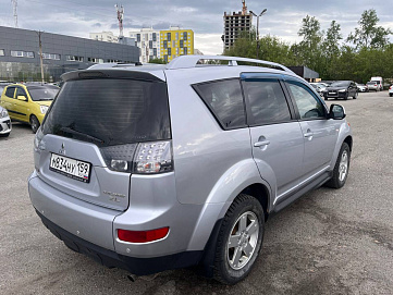 Mitsubishi Outlander, 2008г, передний привод, автомат