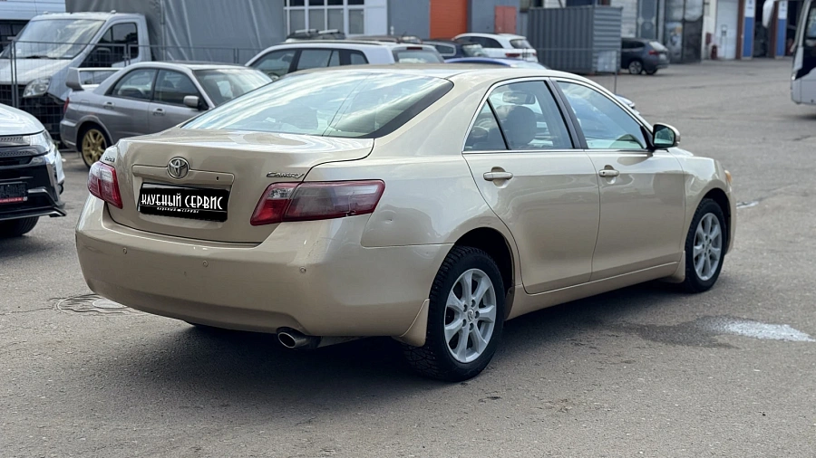 Toyota Camry, 2009г., передний привод, автомат