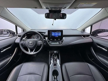 Toyota Corolla, 2022г, передний привод, вариатор