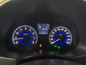 Hyundai Solaris, 2012г, передний привод, механика