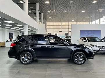 Subaru Outback, 2013г, полный привод, вариатор