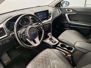 Kia Ceed, 2020г, передний привод, автомат