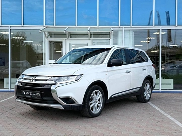 Mitsubishi Outlander, 2017г, передний привод, вариатор