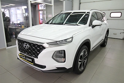 Hyundai Santa Fe, 2019г, передний привод, автомат