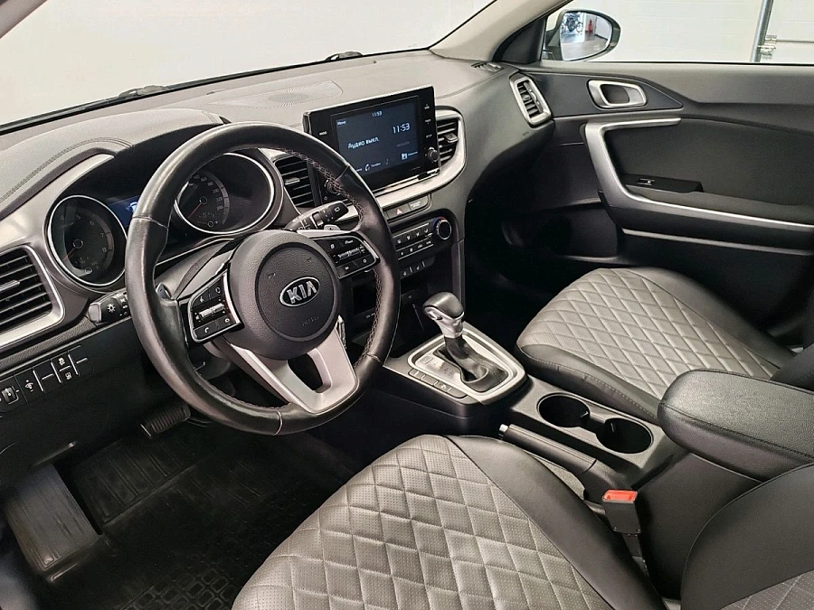 Kia Ceed, 2020г., передний привод, автомат