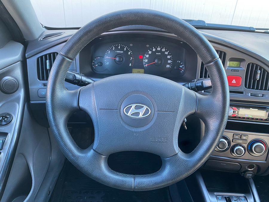 Hyundai Elantra, 2008г., передний привод, механика