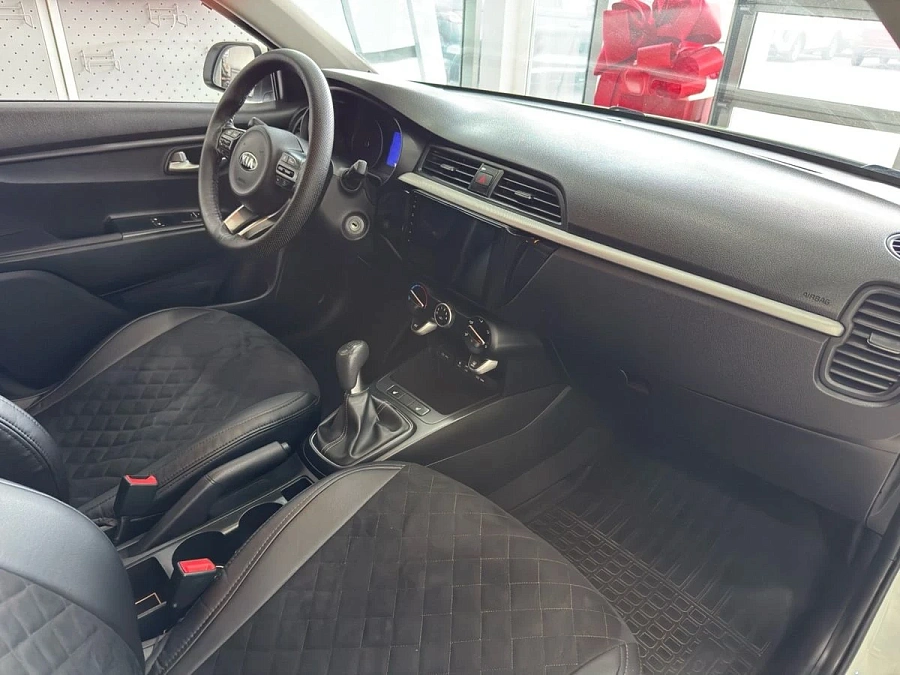 Kia Rio, 2018г., передний привод, механика
