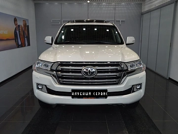 Toyota Land Cruiser, 2017г, полный привод, автомат