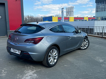 Opel , 2012г., передний привод, автомат