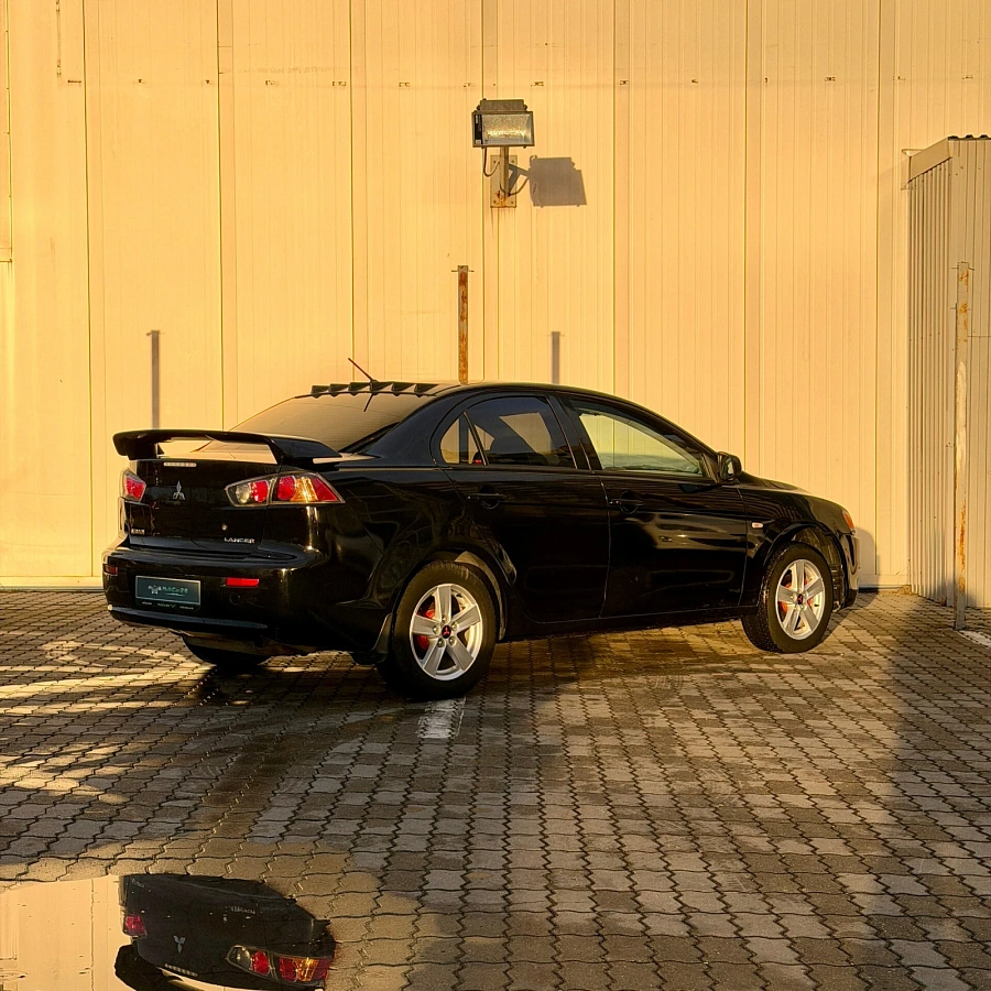 Mitsubishi Lancer, 2010г., передний привод, автомат