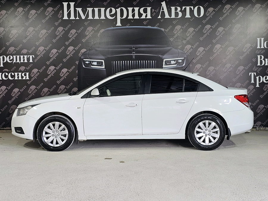 Chevrolet Cruze, 2011г., передний привод, механика