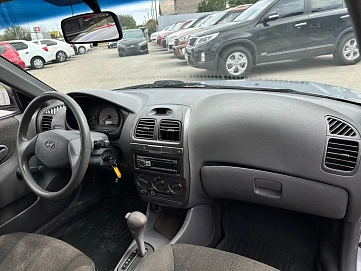 Hyundai Accent, 2008г, передний привод, автомат