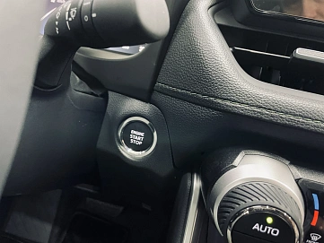 Toyota RAV4, 2025г, полный привод, вариатор