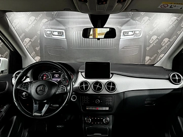 Mercedes-Benz B-Класс, 2015г, передний привод, робот