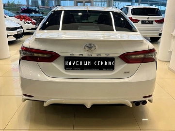 Toyota Camry, 2020г, передний привод, автомат