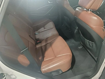 Hyundai Santa Fe, 2013г., передний привод, автомат