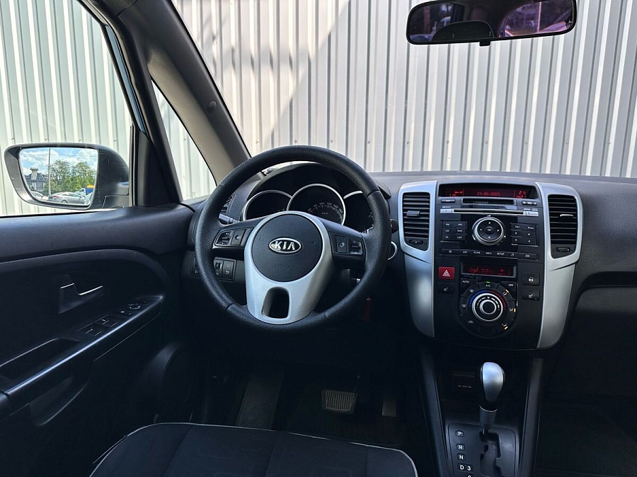 Kia Venga, 2011г., передний привод, автомат