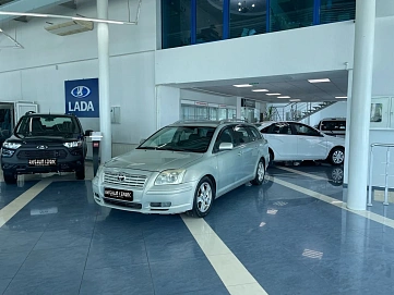 Toyota Avensis, 2005г, передний привод, механика