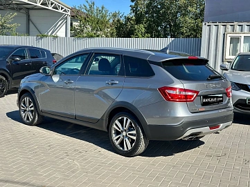 Lada (ВАЗ) Vesta, 2018г, передний привод, механика