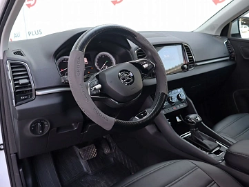 Skoda Karoq, 2021г, передний привод, автомат