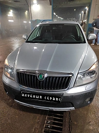 Skoda Octavia, 2012г, полный привод, механика