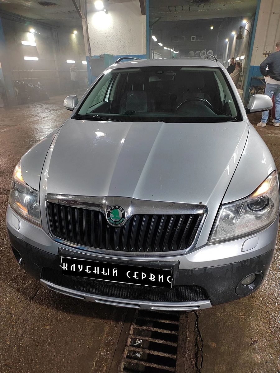 Skoda Octavia, 2012г., полный привод, механика
