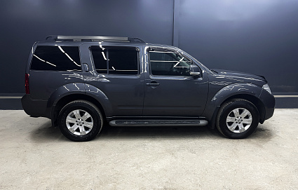 Nissan Pathfinder, 2011г, полный привод, автомат