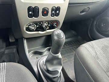 Renault Logan, 2015г., передний привод, механика