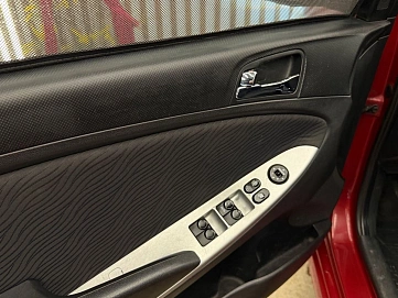 Hyundai Solaris, 2012г, передний привод, автомат