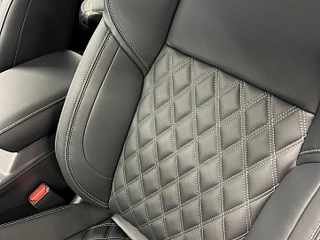 Mitsubishi Outlander, 2023г, передний привод, вариатор