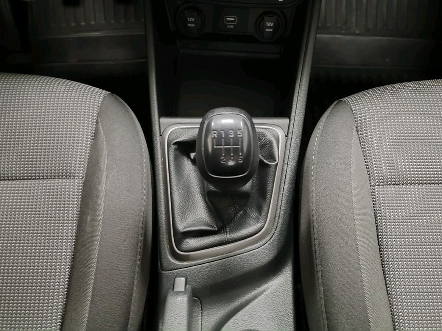 Hyundai , 2019г., передний привод, механика