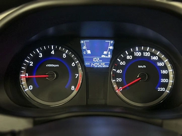 Hyundai Solaris, 2011г, передний привод, механика