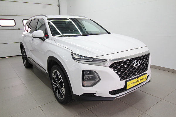 Hyundai Santa Fe, 2019г., передний привод, автомат