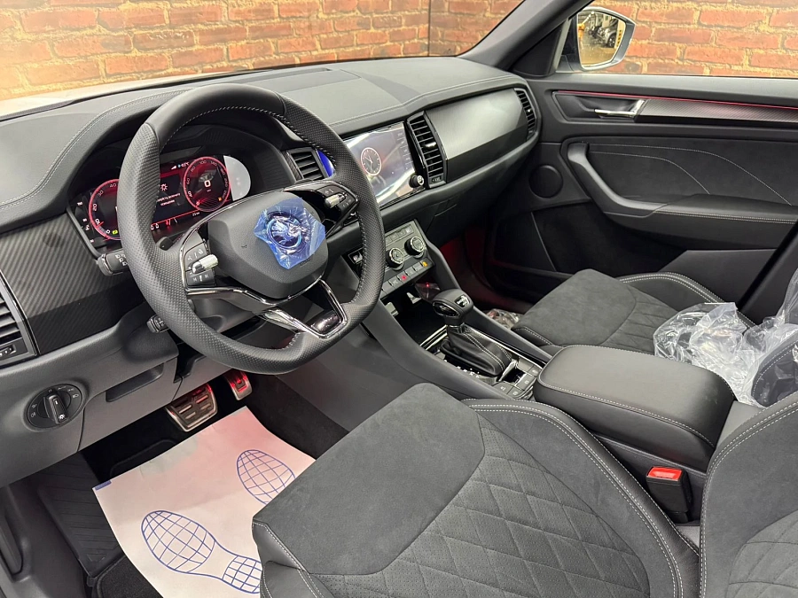 Skoda Kodiaq, 2025г., полный привод, робот