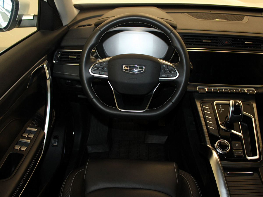 Geely Atlas Pro, 2023г., передний привод, автомат