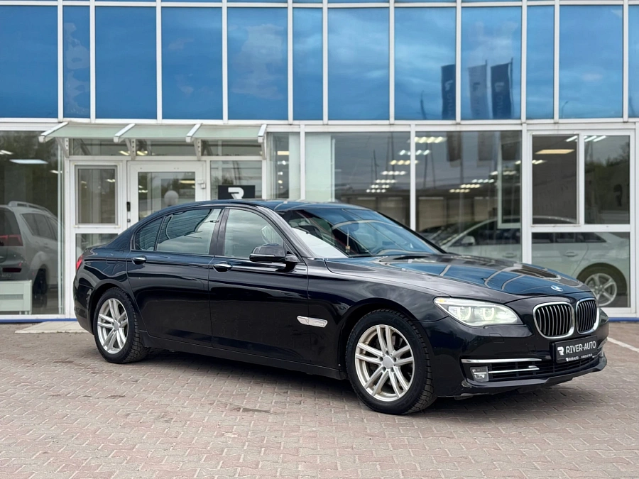 BMW 7 серии, 2014г., полный привод, автомат