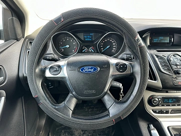 Ford Focus, 2013г, передний привод, механика