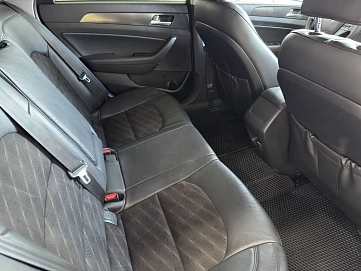 Hyundai Sonata, 2016г, передний привод, автомат
