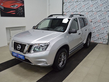 Nissan Terrano, 2015г, передний привод, автомат