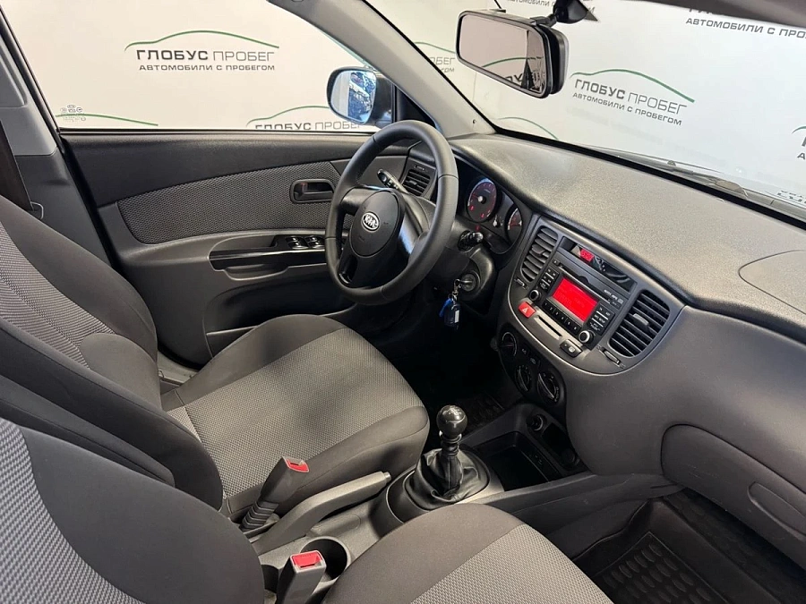 Kia Rio, 2010г., передний привод, механика