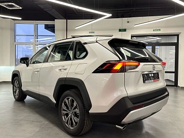 Toyota RAV4, 2025г, полный привод, вариатор