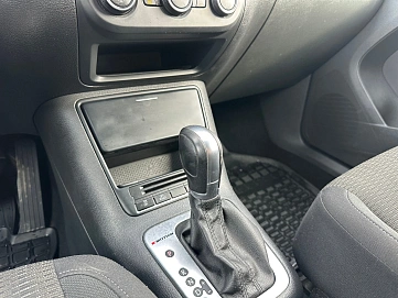 Volkswagen Tiguan, 2015г., полный привод, автомат