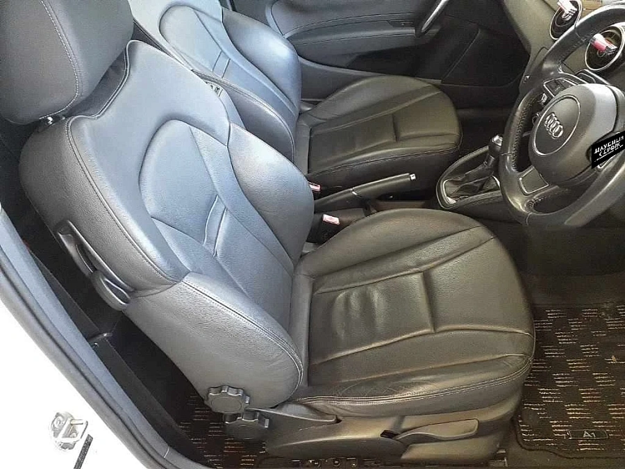 Audi A1, 2012г., передний привод, робот